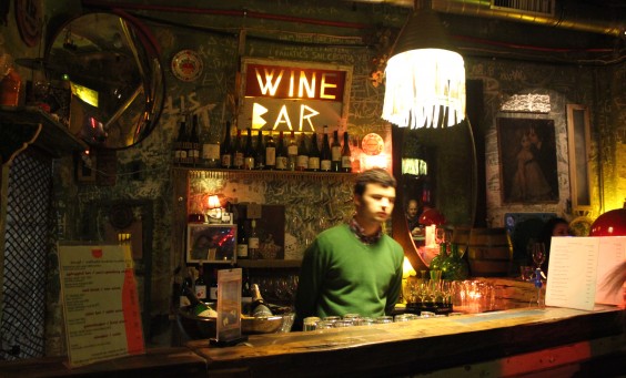 Szimpla wine bar