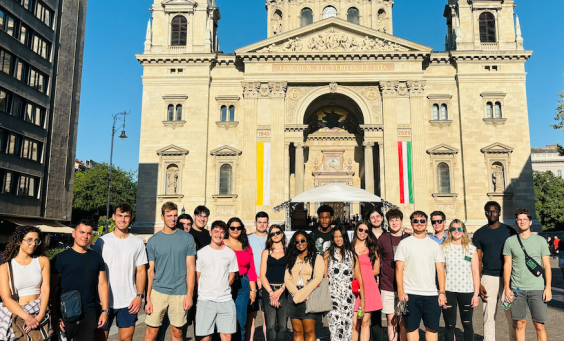 Group Picture Basilica